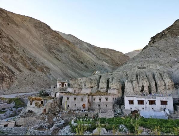 Photo of 13 Best Hotels in Ladakh to Suit Every Budget 1/39 by Sreshti Verma